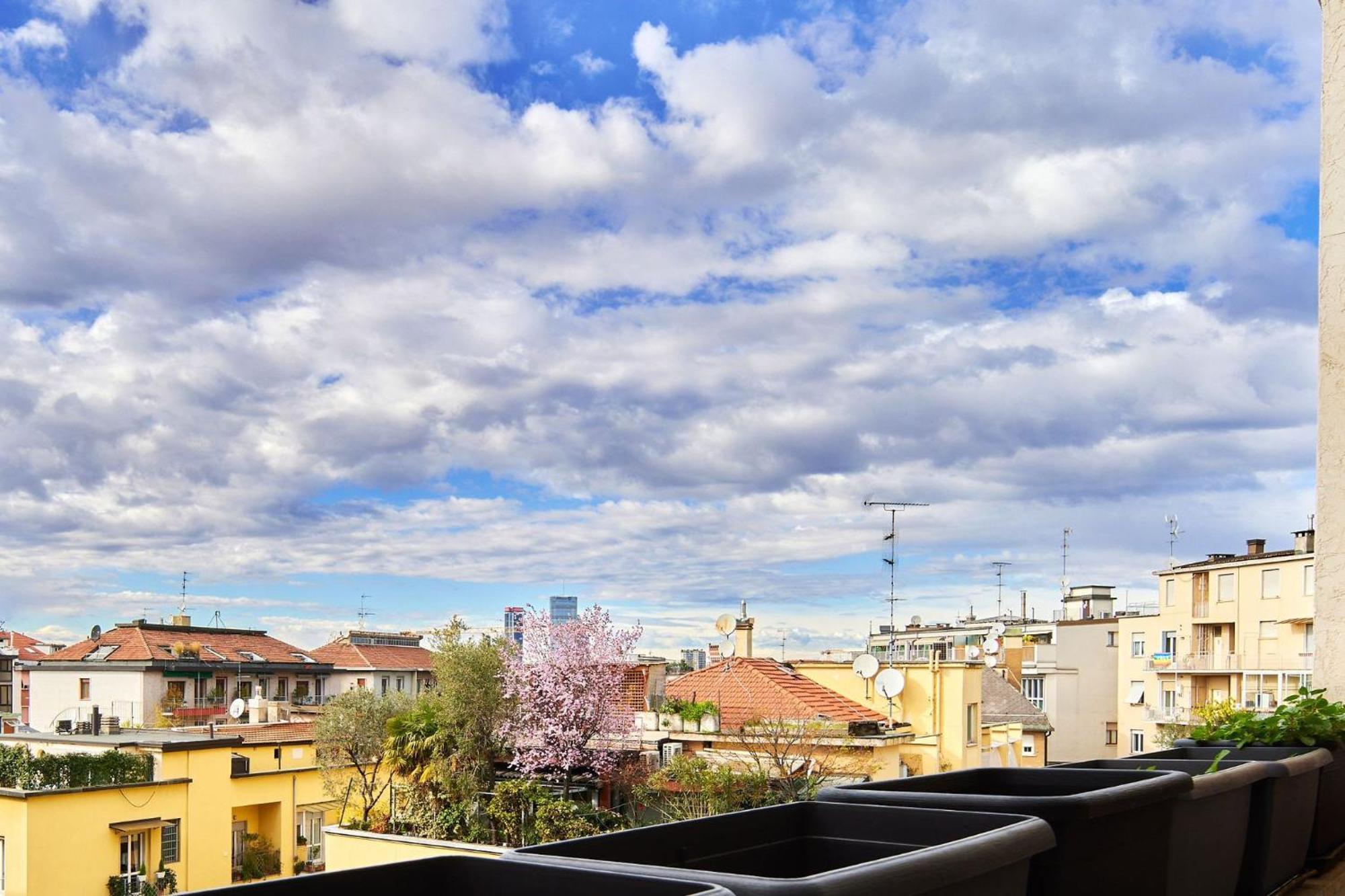 Sant'Ambrogio Charme Apartment Milan Exterior photo